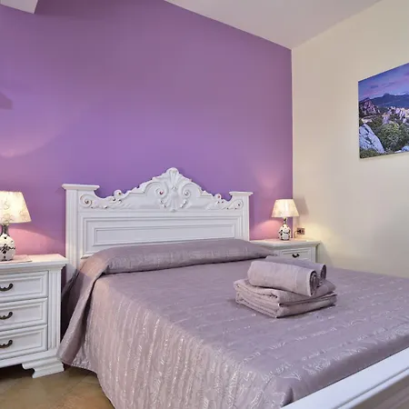 Issicoro Bed & Breakfast Baunei