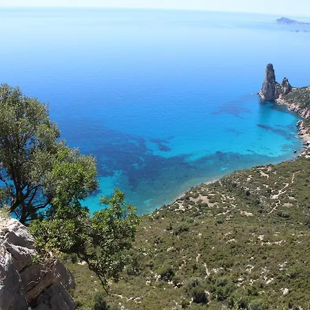 Issicoro 3*